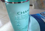 女子網(wǎng)購(gòu)化妝品遇寒潮到手成冰坨 化妝品凍了還能用嗎