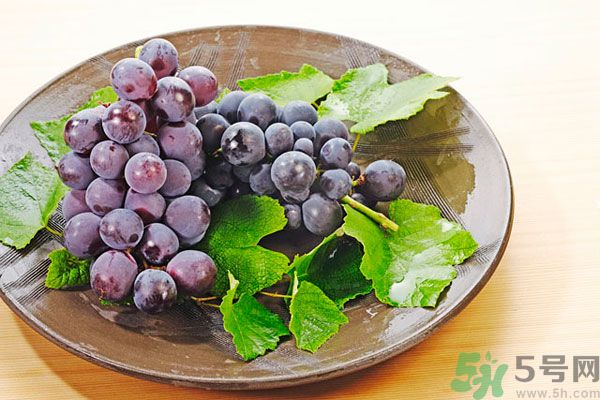 膽結(jié)石能吃葡萄嗎？膽結(jié)石患者吃葡萄好不好？