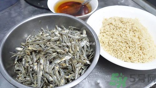 小魚干怎么炒好吃？蜜汁小魚干的做法