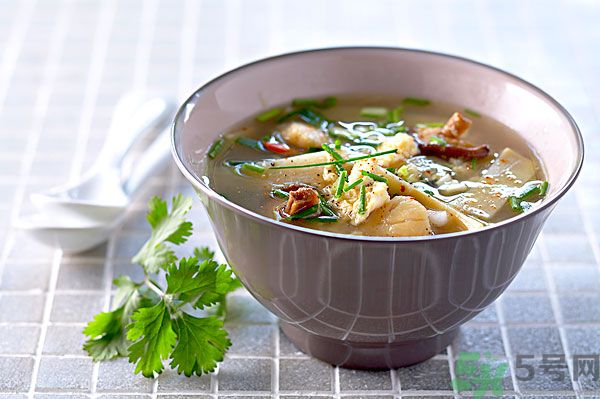 春天吃什么食物排肝毒？排肝毒吃什么最好？