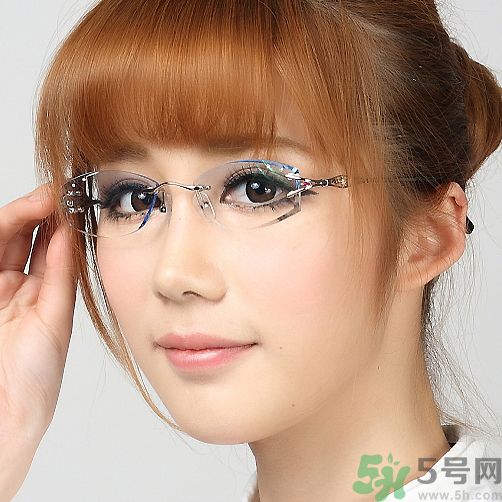眼睛近視越來越嚴(yán)重 怎么樣才能恢復(fù)視力呢？