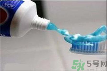 牙膏可以祛痘嗎？牙膏可以祛黑頭嗎？