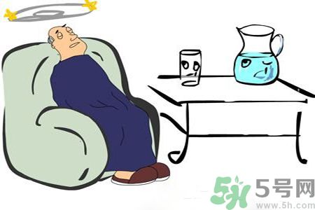 低血糖有什么癥狀？低血糖吃什么好得快？