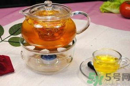 枸杞泡水有什么害處？枸杞泡水喝有什么好處？