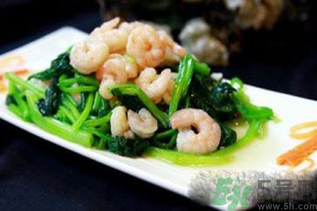 菠菜可以喝豆腐一起吃嗎？菠菜可以喝蝦一起吃嗎？
