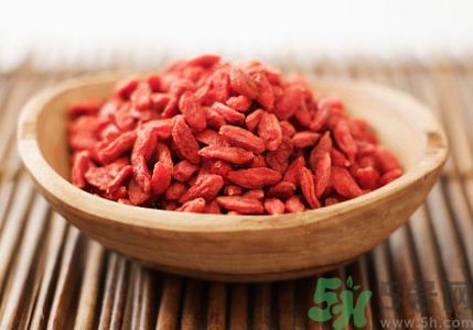 吃枸杞能治體虛嗎？怎么正確吃枸杞？