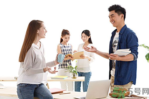 和別人說話不敢看對(duì)方怎么辦？說話不敢看別人眼睛怎么辦？