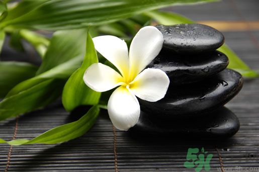 怎么知道體內(nèi)有濕氣？體內(nèi)有濕毒要怎么排出去？