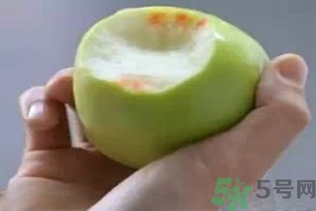 牙齦出血是怎么回事？牙齦出血怎么辦？