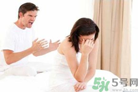 男人劈腿的表現(xiàn)有哪些？怎么判斷一個(gè)男人是否劈腿？
