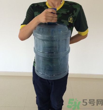 a4腰也叫水桶腰是什么意思？a4腰也叫水桶腰圖片？ 
