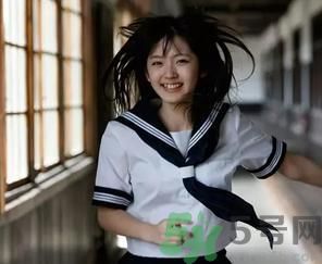 全國(guó)幾大經(jīng)典校服 總有一款你穿過(guò)嗎？