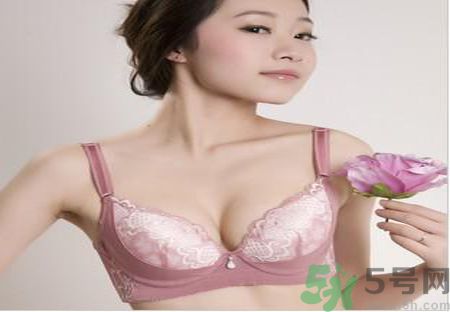什么內(nèi)衣聚攏效果好？什么內(nèi)衣穿著舒服？