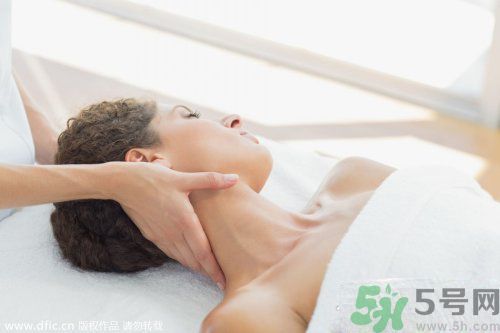 落枕了怎么辦？落枕了什么方法最有效？