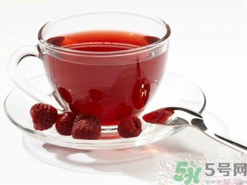 紅棗不能和什么一起吃？紅棗泡水喝會(huì)上火嗎？
