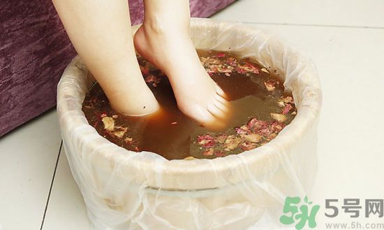 泡腳有什么好處？泡腳有什么禁忌？