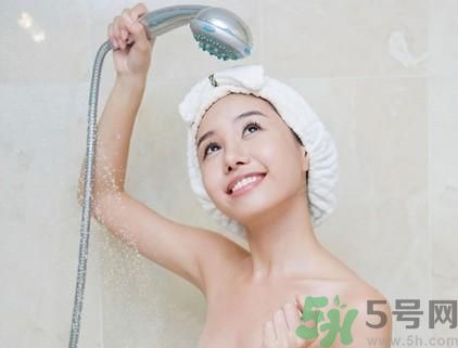 經期可以洗澡嗎？經期可以洗頭嗎？