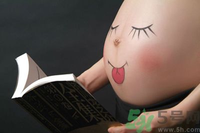 懷孕了可以長(zhǎng)時(shí)間站著嗎？懷孕了站久了會(huì)不好嗎？