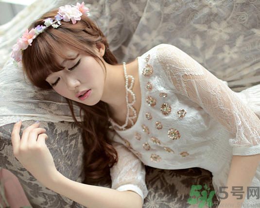 來(lái)月經(jīng)全身酸痛怎么回事？來(lái)月經(jīng)全身酸痛怎么辦？