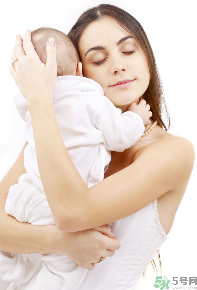 女生手腳冰涼是什么原因？手腳冰涼怎么調(diào)理？