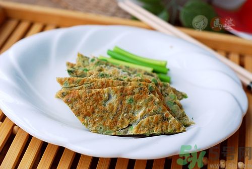 香椿雞蛋餅怎么做？香椿煎蛋餅做才能好吃？
