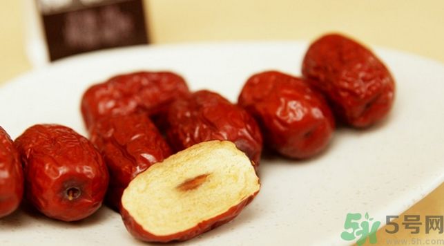高血脂可以吃核桃嗎？高血脂可以吃紅棗嗎？