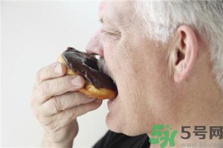 高血脂不能吃什么食物？高血脂要注意什么？