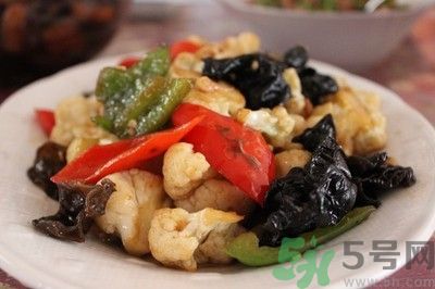 黑木耳怎么做好吃？黑木耳的家常做法？