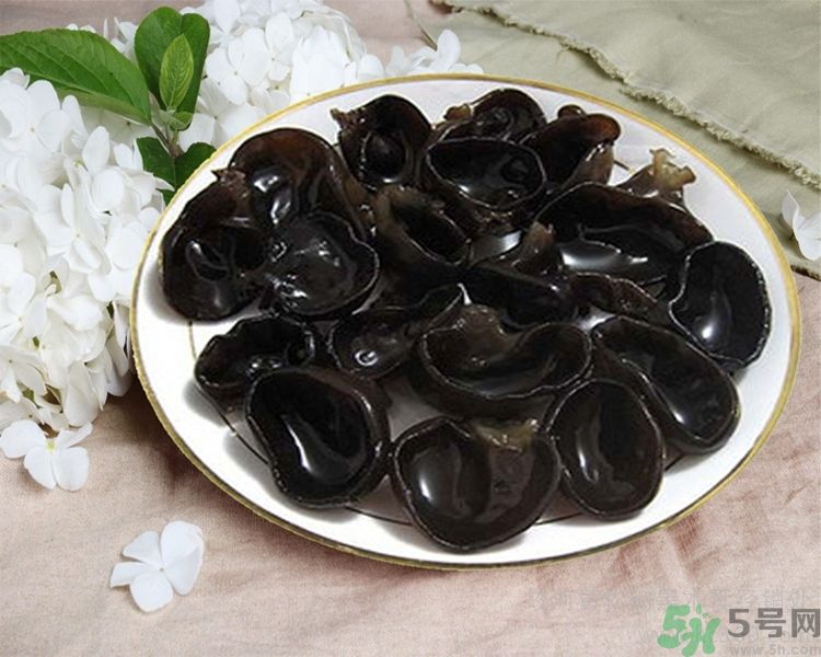 多吃黑木耳有什么好處？黑木耳可以排毒嗎？