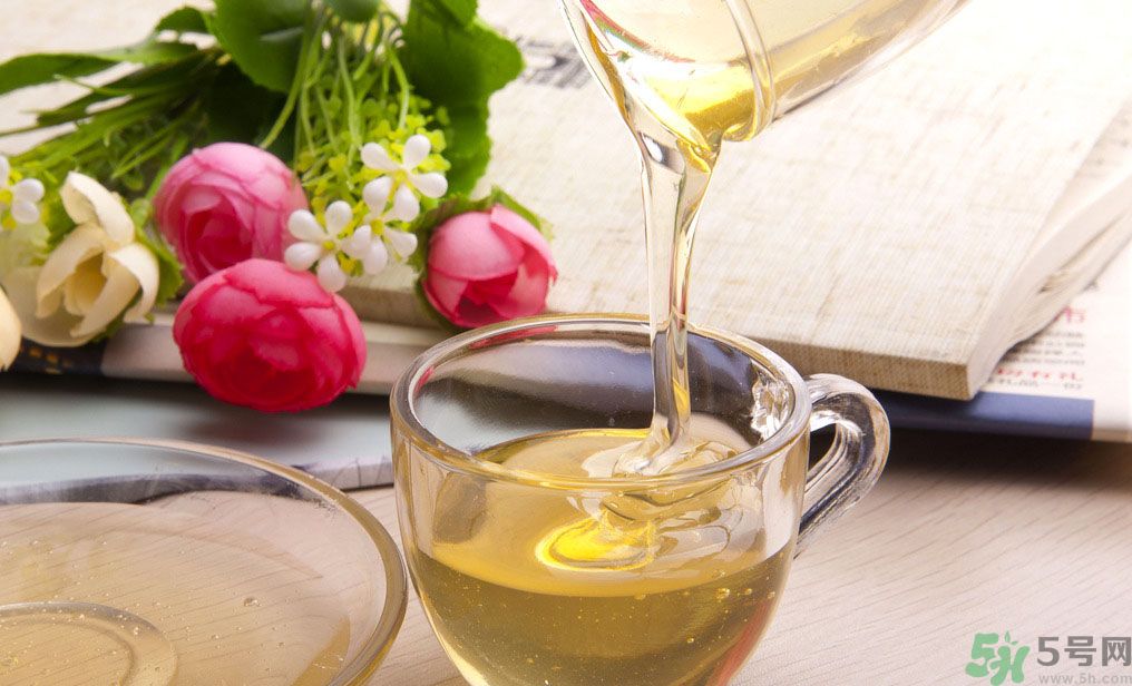 胃潰瘍可以喝蜂蜜嗎？服用蜂蜜要注意什么？