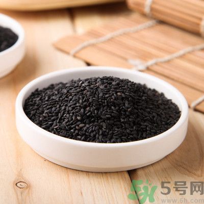 黑芝麻怎么吃可以治白發(fā)？黑芝麻真的能治白頭發(fā)？