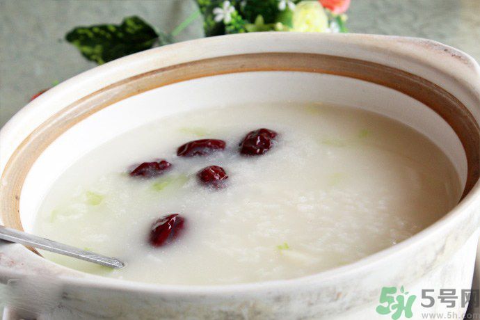 胃潰瘍吃什么好？胃潰瘍怎么辦？