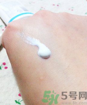 apieu防曬霜怎么樣？apieu防曬霜好用嗎？