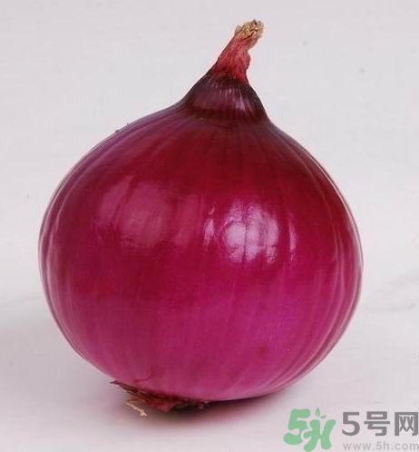 切洋蔥怎么才能流淚？切洋蔥10個(gè)妙招絕對(duì)不流淚！