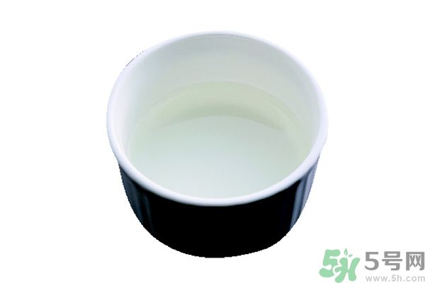 牛奶過(guò)期了還能怎么利用？牛奶能去魚腥味嗎？