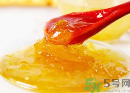 蜂蜜擦臉可以祛斑嗎？蜂蜜祛斑最簡(jiǎn)單的方法