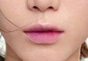咬唇妝怎么畫圖解視頻教程？咬唇妝的畫法
