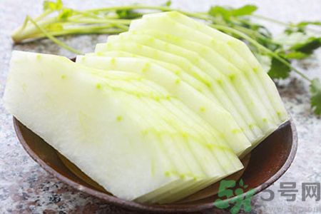 冬瓜可以去眼袋嗎？冬瓜怎么去眼袋？