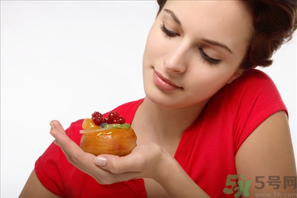 左撇子是天生還是遺傳的？左撇子是天生的嗎？