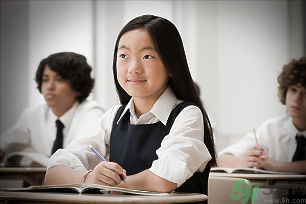 高中生上課容易走神怎么辦？高中生上課如何提高注意力？