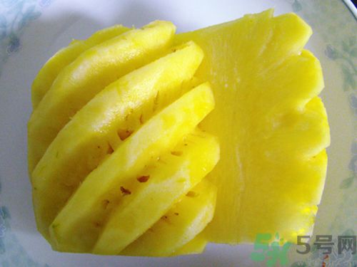 晚上9點(diǎn)可以吃菠蘿嗎？晚上吃芒果好嗎？