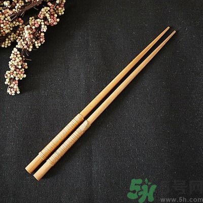 筷子要多久換一次才好？怎么用筷子最健康？