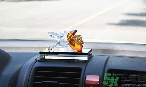 夏季可以使用車載香水嗎？車載香水有危險嗎？