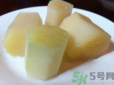 甘蔗中間發(fā)黑可以吃嗎？甘蔗中間發(fā)黑吃了好不好？