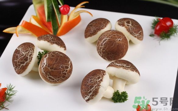 蘑菇能生吃嗎？蘑菇生吃會(huì)中毒嗎？
