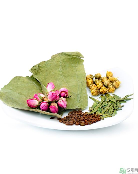 荷葉冬瓜減肥茶的做法是什么？喝荷葉冬瓜減肥茶有什么注意事項(xiàng)？