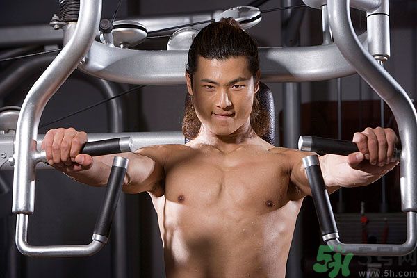 練肌肉會(huì)破壞肌肉組織嗎？練肌肉要注意什么呢？
