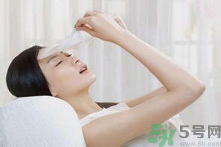 皮膚出油怎么辦？皮膚出油用什么面膜？