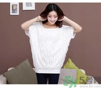 白衣服發(fā)黃要怎么清洗？白衣服發(fā)黃要怎么辦？