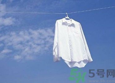 白衣服發(fā)黃要怎么清洗？白衣服發(fā)黃要怎么辦？